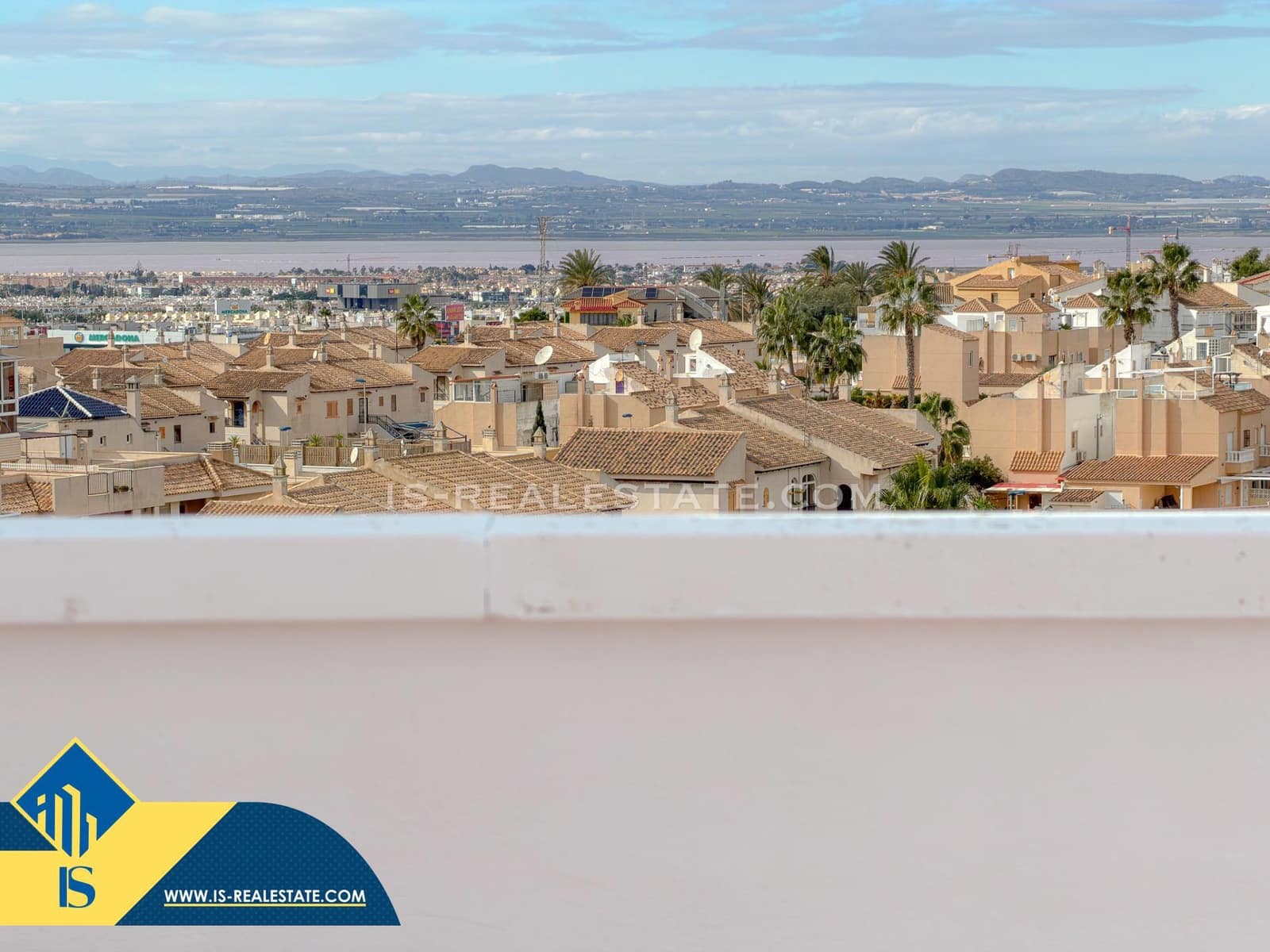 2 soveværelse Penthouse til salg i Torrevieja med swimmingpool garage - € 189.900 (Ref: 9527748)