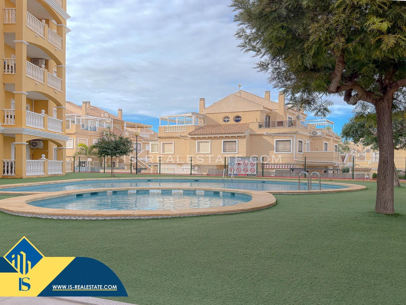 2 soveværelse Penthouse til salg i Torrevieja med swimmingpool garage - € 189.900 (Ref: 9527748)