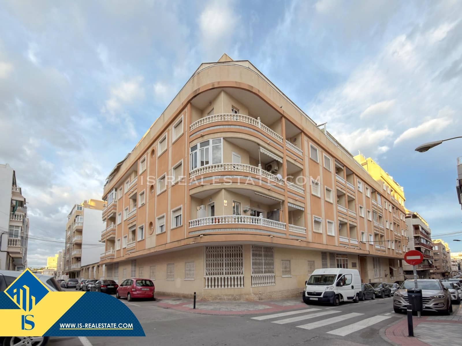 2 soverom Leilighet til salgs i Torrevieja med garasje - € 139 900 (Ref: 9530623)