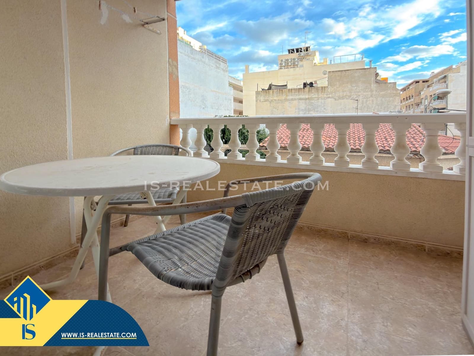 2 soverom Leilighet til salgs i Torrevieja med garasje - € 139 900 (Ref: 9530623)