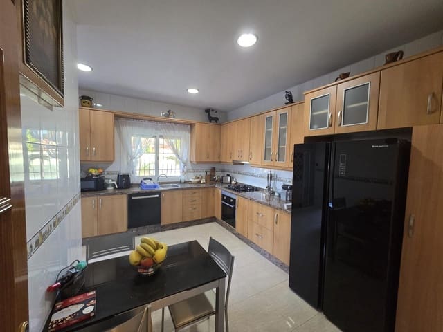 Chalet de 3 habitaciones en Orihuela Costa, Orihuela en venta - 950.000 € (Ref: 9530625)