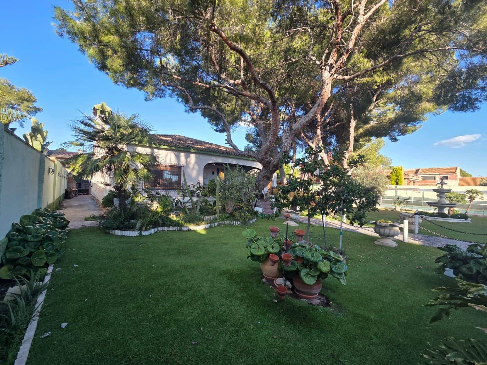 Chalet de 3 habitaciones en Orihuela Costa en venta - 950.000 € (Ref: 9530625)