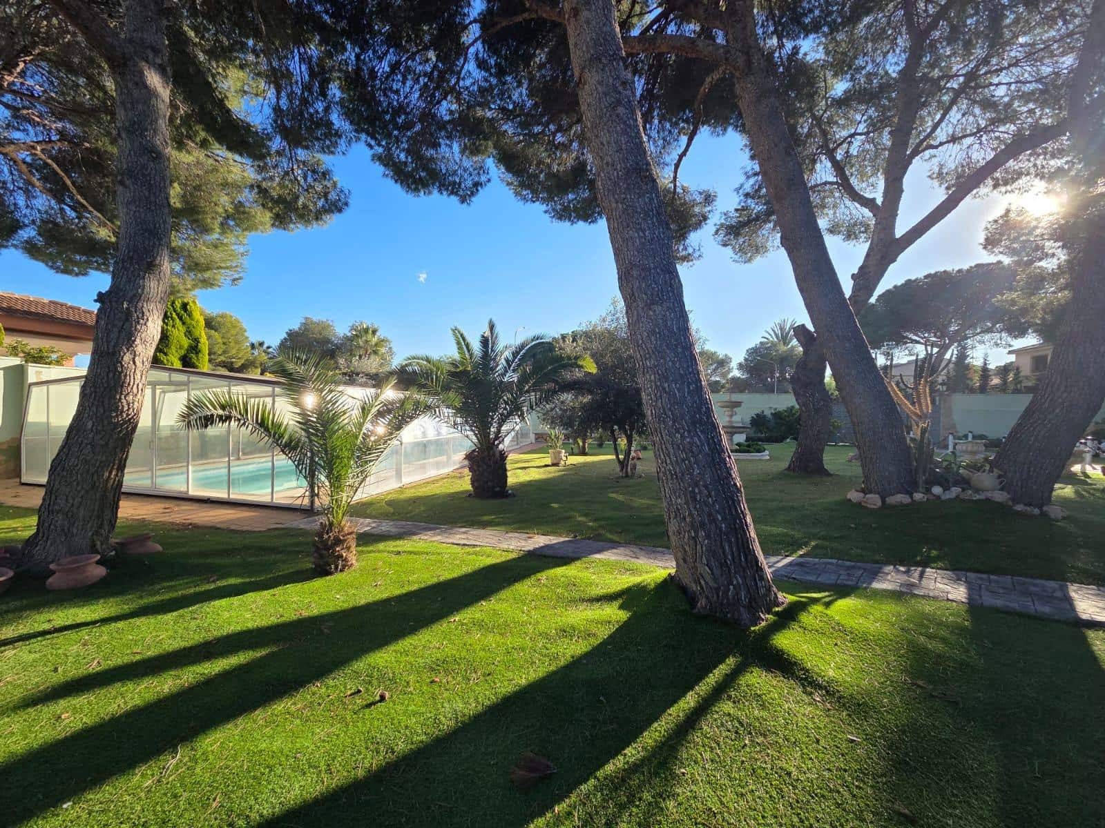 Chalet de 3 habitaciones en Orihuela Costa en venta - 950.000 € (Ref: 9530625)