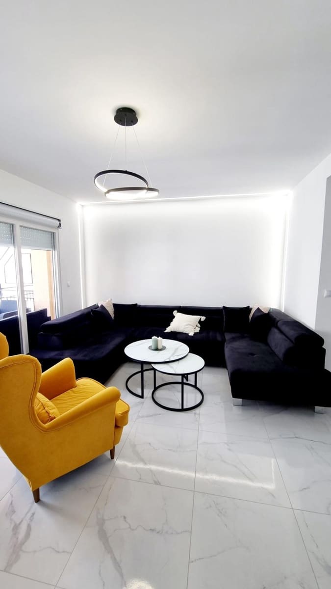 Apartamento de 3 habitaciones en Torrevieja en venta - 229.000 € (Ref: 9533815)