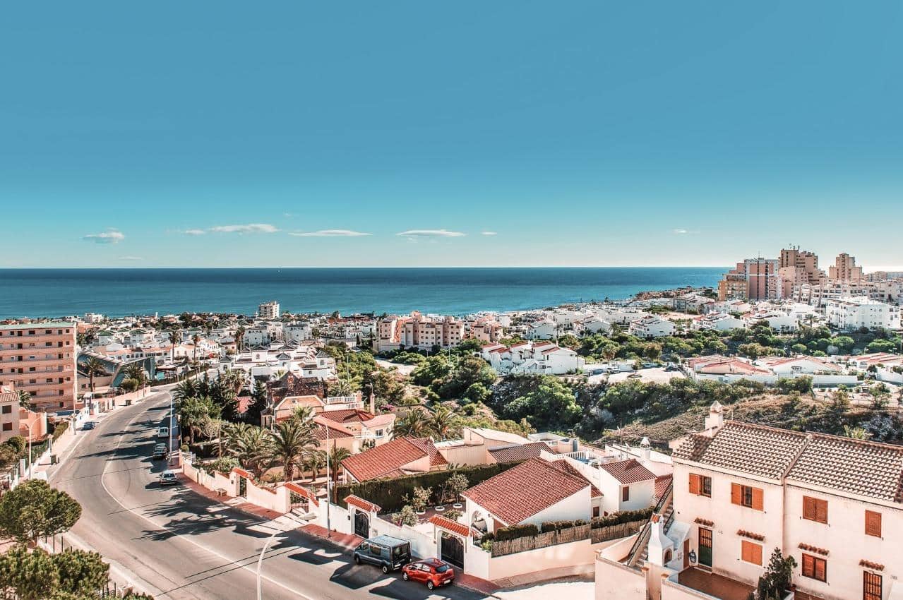 Apartamento de 3 habitaciones en Torrevieja en venta - 229.000 € (Ref: 9533815)