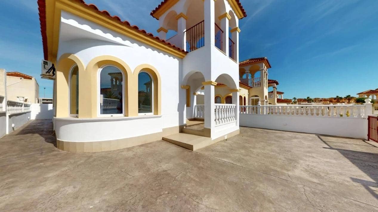 Chalet de 2 habitaciones en Algorfa en venta con piscina garaje - 242.900 € (Ref: 9535997)