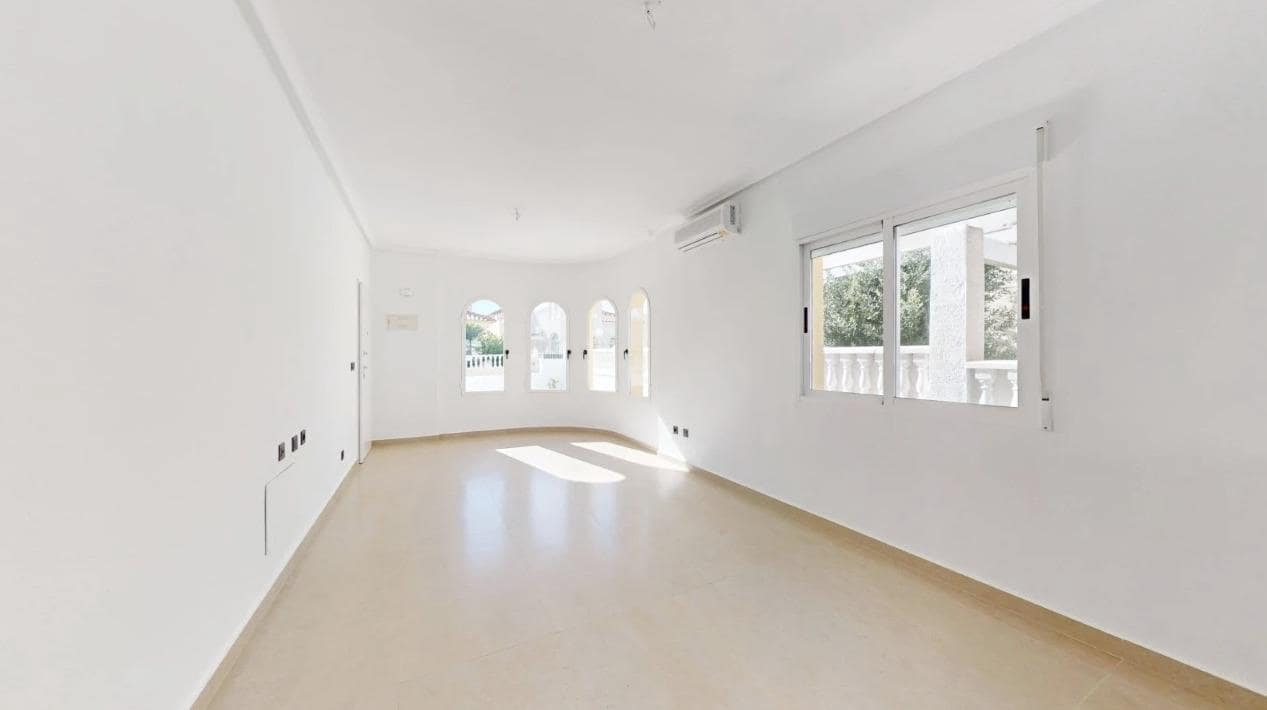 Chalet de 2 habitaciones en Algorfa en venta con piscina garaje - 242.900 € (Ref: 9535997)