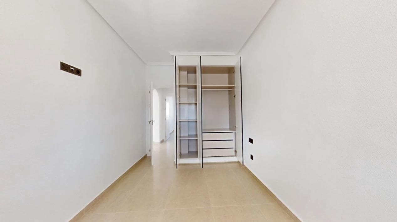 Chalet de 2 habitaciones en Algorfa en venta con piscina garaje - 242.900 € (Ref: 9535997)