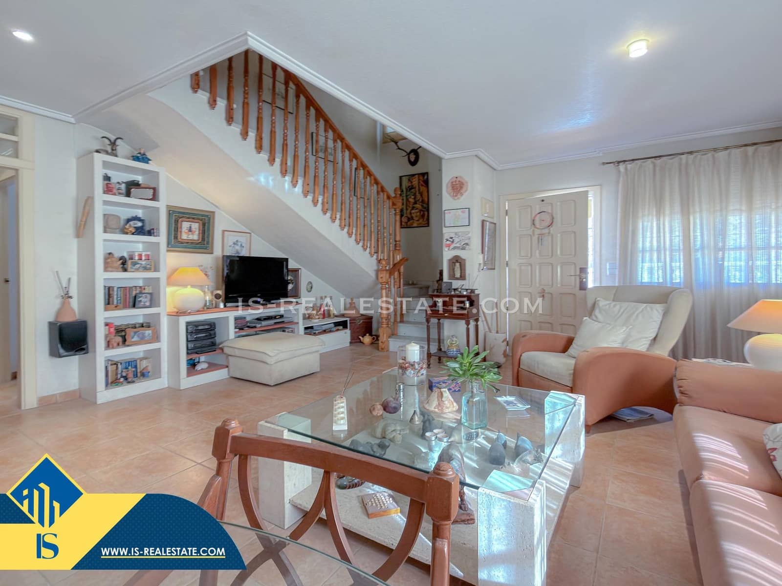 Chalet de 4 habitaciones en Torrevieja en venta con piscina - 329.900 € (Ref: 9536000)