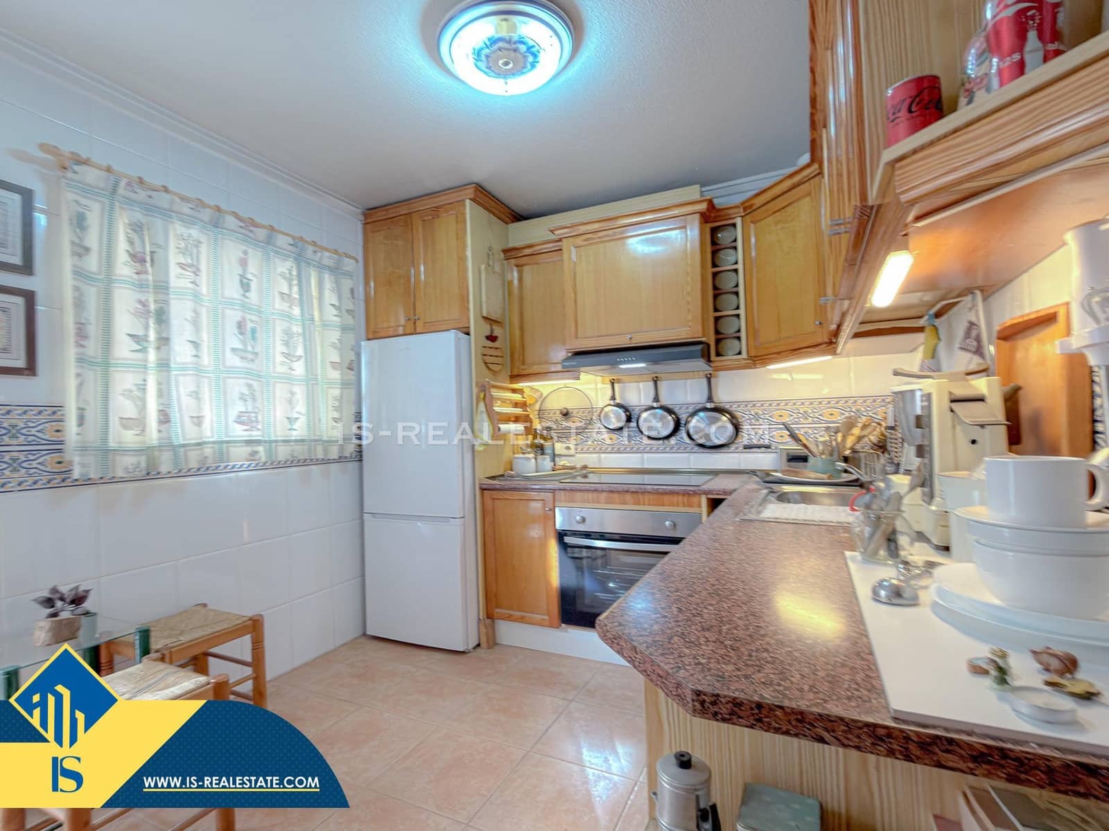 Chalet de 4 habitaciones en Torrevieja en venta con piscina - 329.900 € (Ref: 9536000)