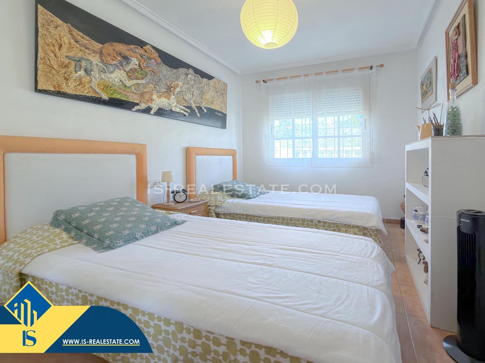 Chalet de 4 habitaciones en Torrevieja en venta con piscina - 329.900 € (Ref: 9536000)