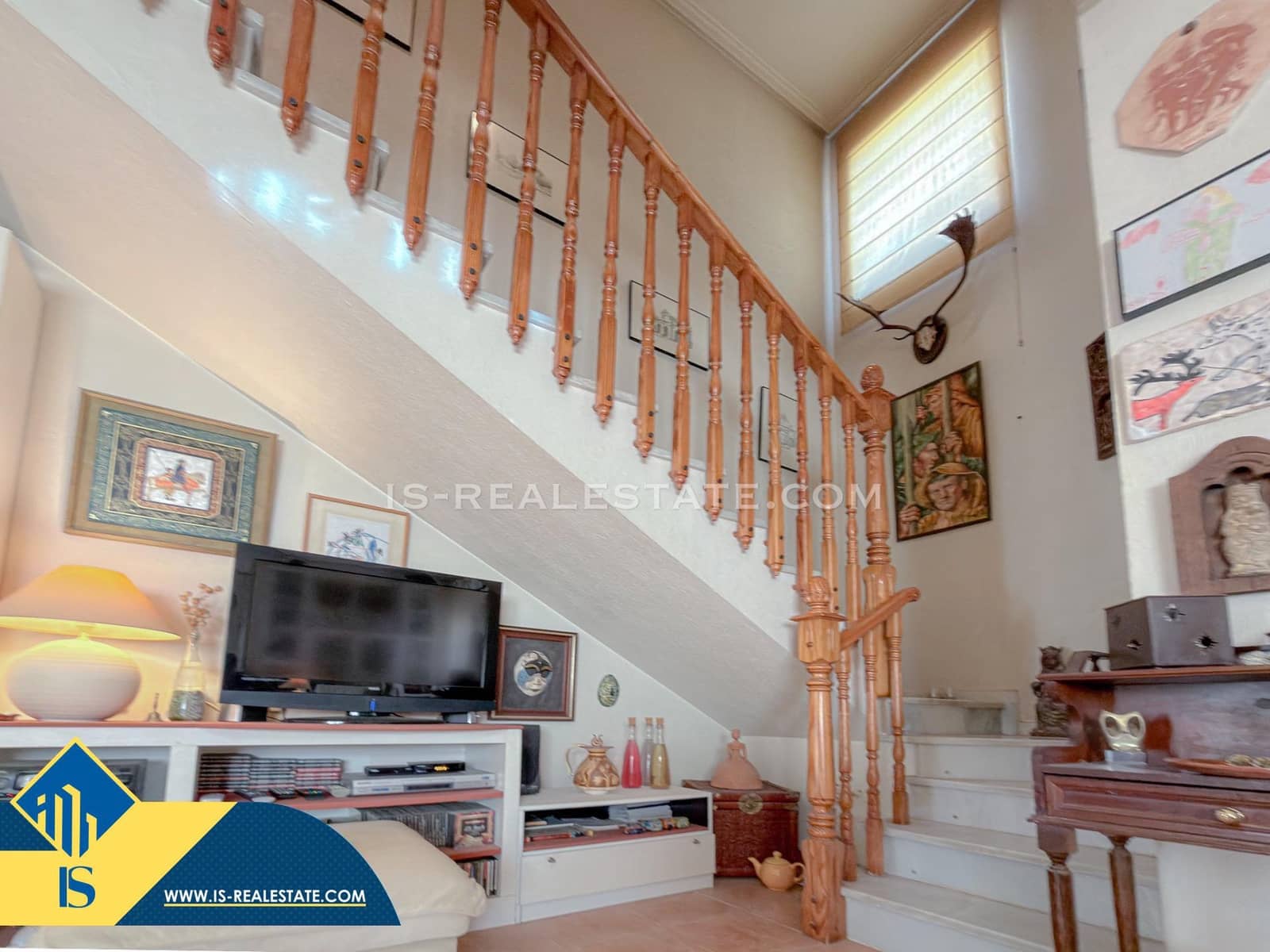 Chalet de 4 habitaciones en Torrevieja en venta con piscina - 329.900 € (Ref: 9536000)