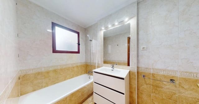 2 makuuhuone Kattohuoneisto myytävänä paikassa Campoamor, Orihuela mukana uima-altaan 
autotalli - 184 900 € (Ref: 9536802)