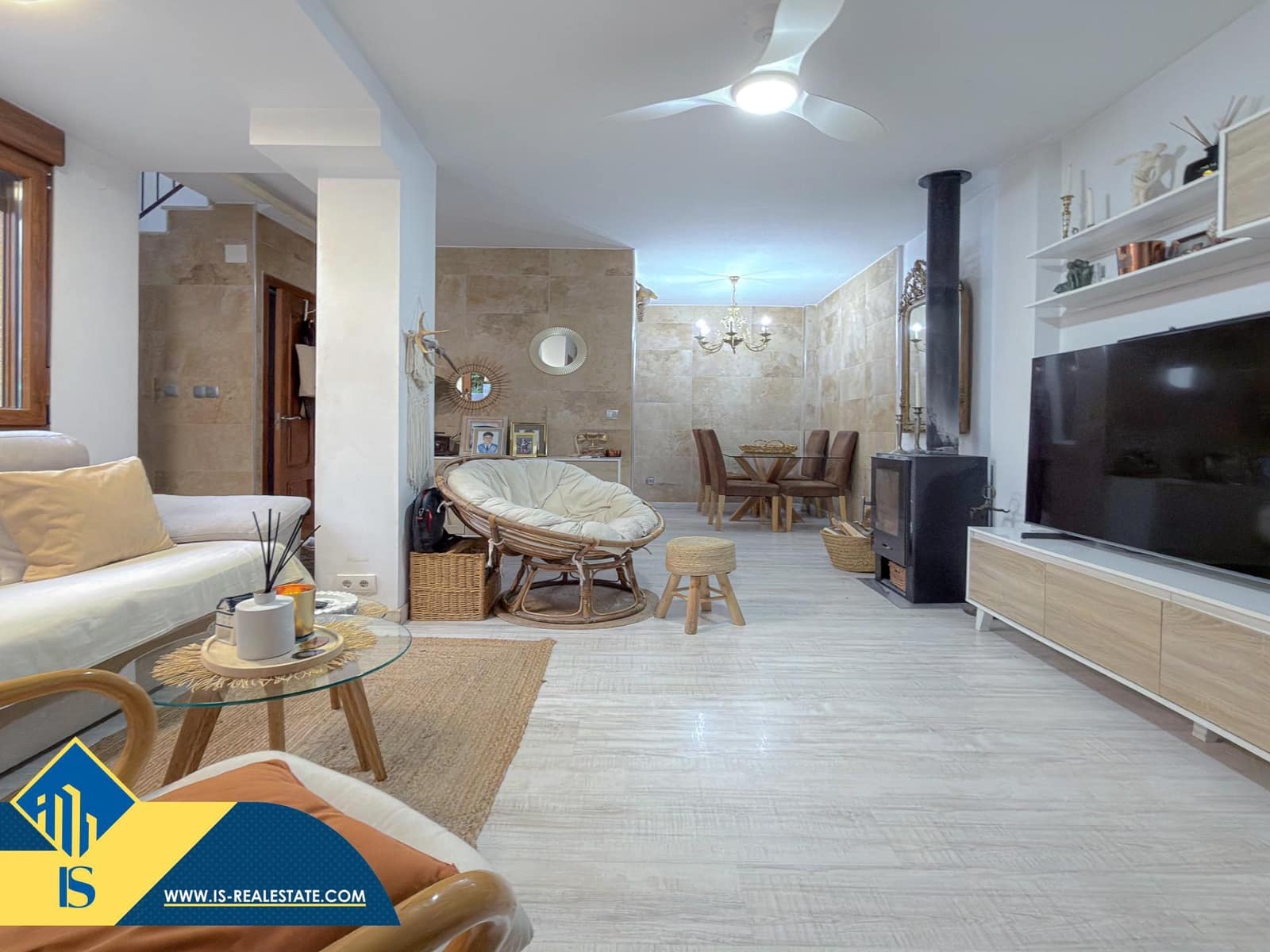 3 soverom Kjedet enebolig til salgs i Torrevieja med svømmebasseng - € 189 900 (Ref: 9543721)