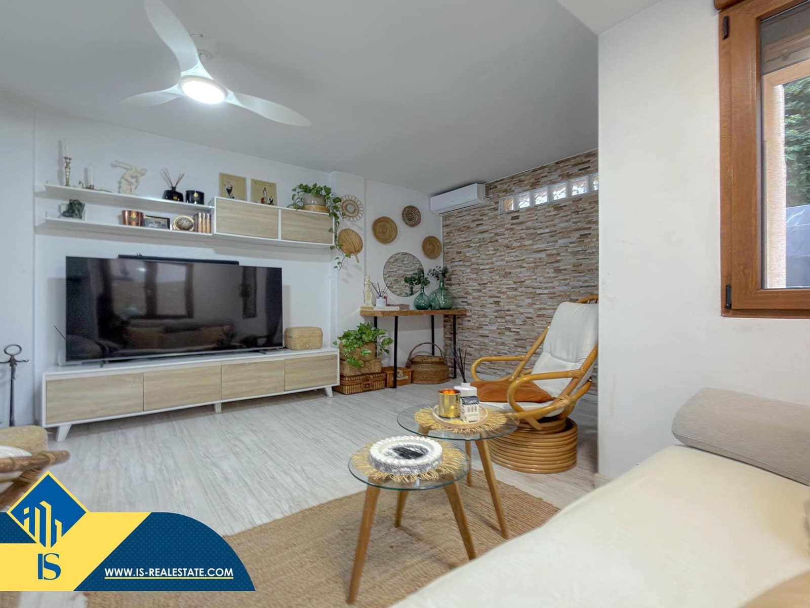 3 soverom Kjedet enebolig til salgs i Torrevieja med svømmebasseng - € 189 900 (Ref: 9543721)