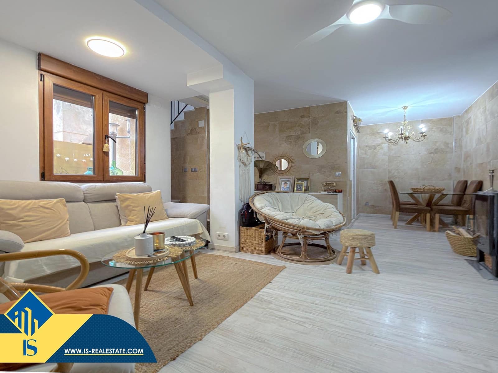 3 soverom Kjedet enebolig til salgs i Torrevieja med svømmebasseng - € 189 900 (Ref: 9543721)