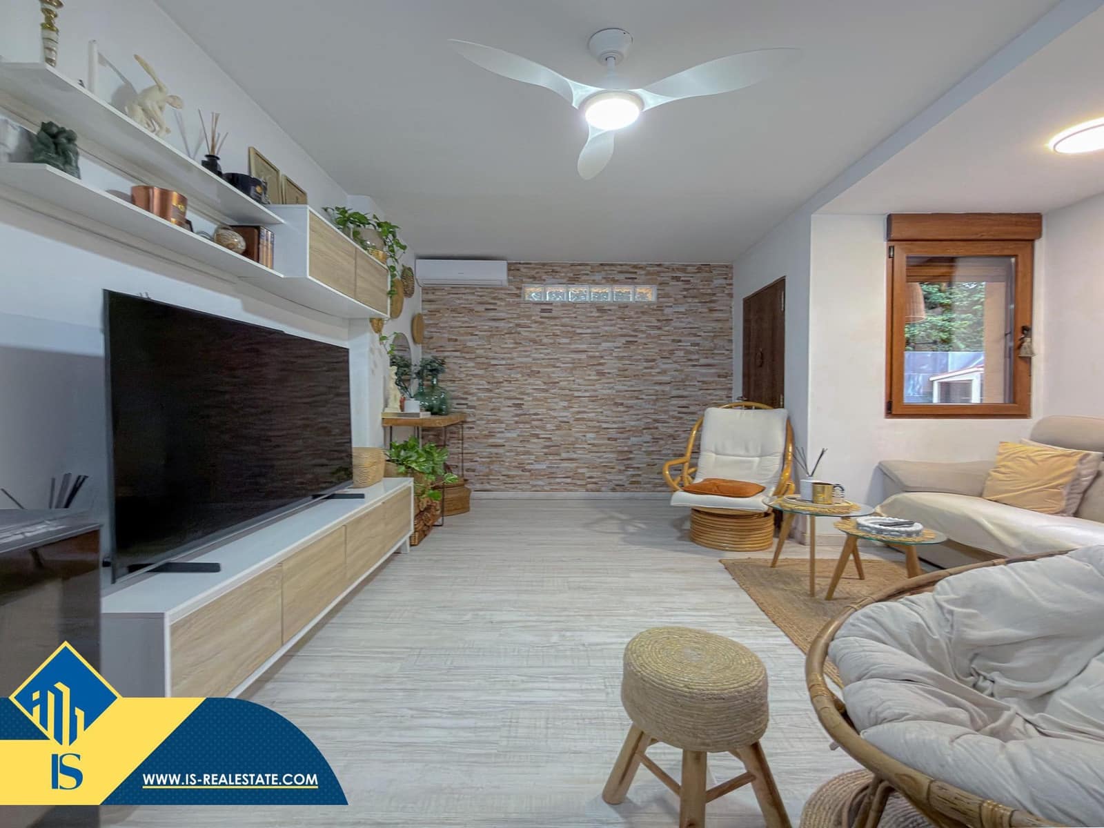 3 soverom Kjedet enebolig til salgs i Torrevieja med svømmebasseng - € 189 900 (Ref: 9543721)