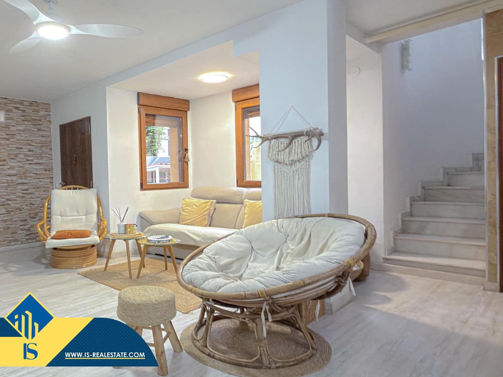 3 soverom Kjedet enebolig til salgs i Torrevieja med svømmebasseng - € 189 900 (Ref: 9543721)