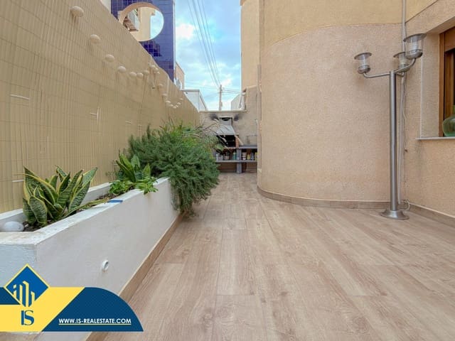 3 soverom Kjedet enebolig til salgs i Los Frutales, Torrevieja med svømmebasseng - € 189 900 (Ref: 9543721)