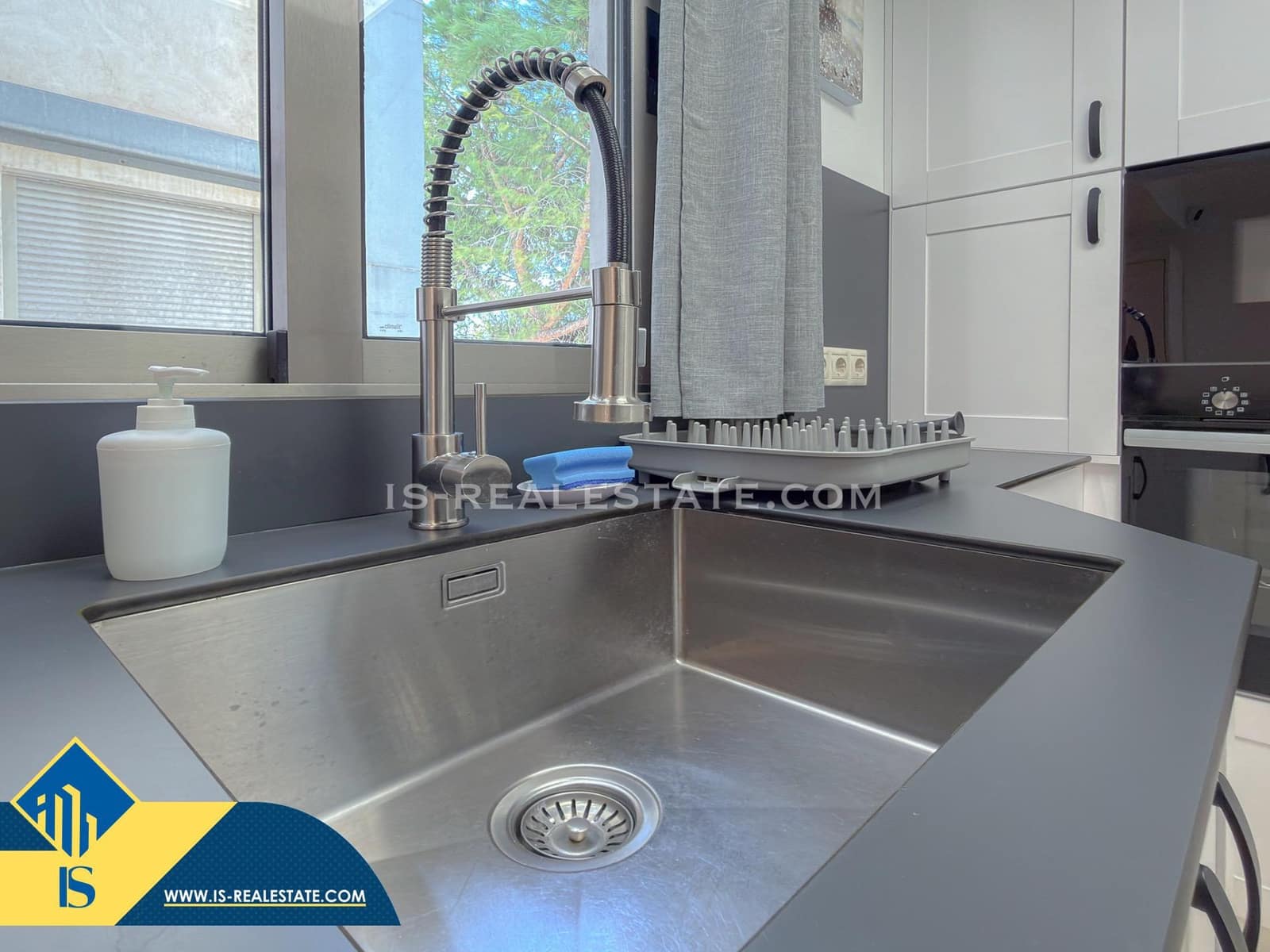 1 sypialnia Apartament na sprzedaż w Torrevieja z basenem garażem - 169 900 € (Ref: 9548282)