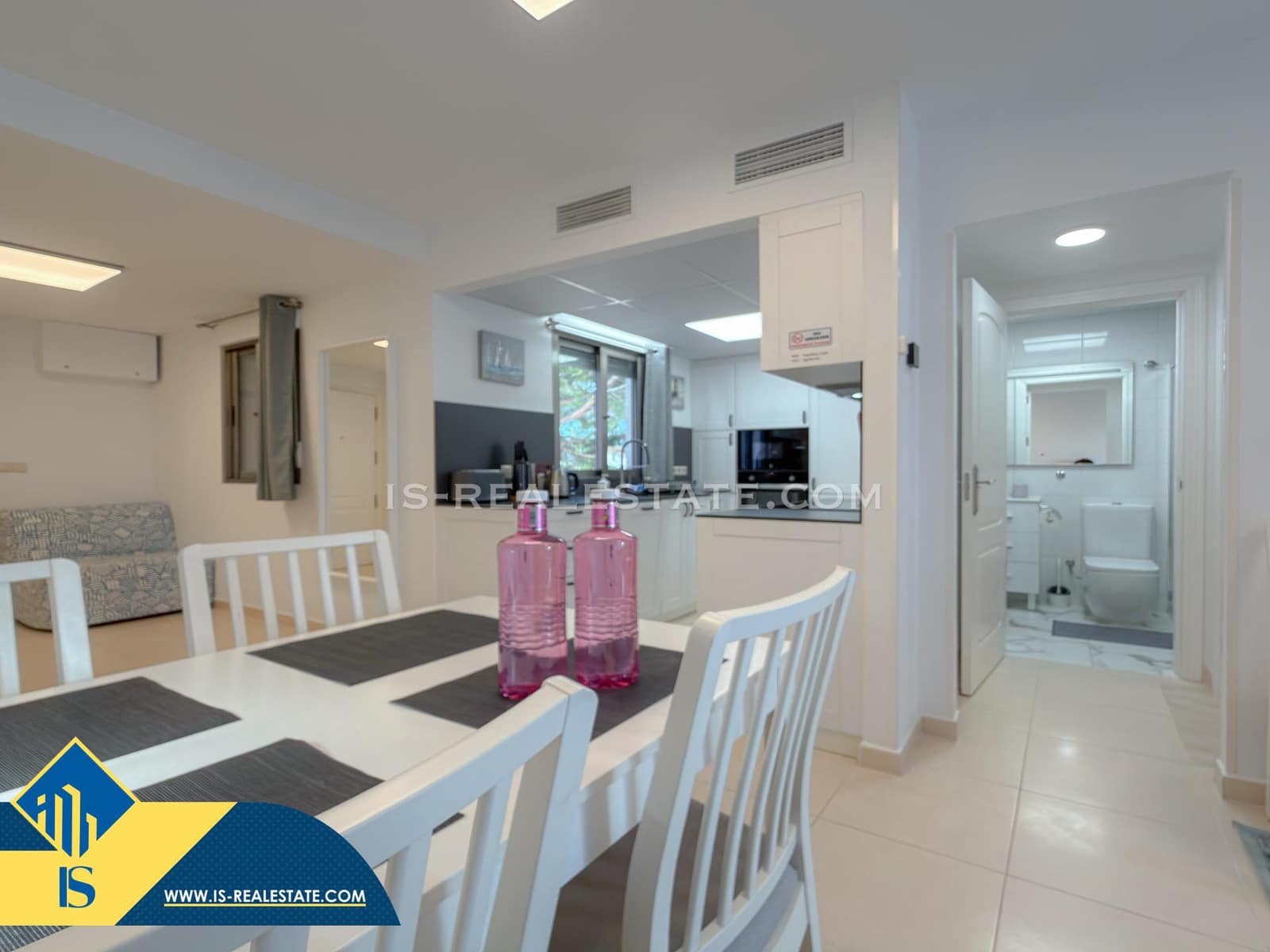 1 sypialnia Apartament na sprzedaż w Torrevieja z basenem garażem - 169 900 € (Ref: 9548282)