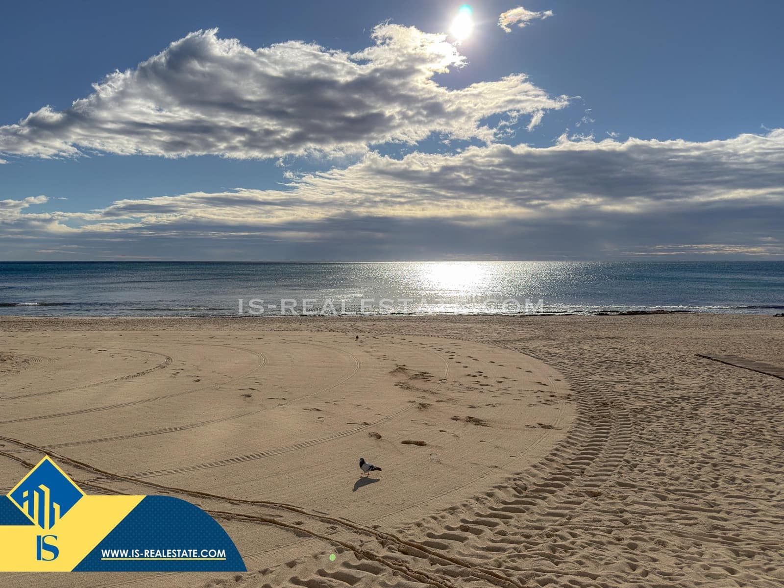 1 sypialnia Apartament na sprzedaż w Torrevieja z basenem garażem - 169 900 € (Ref: 9548282)