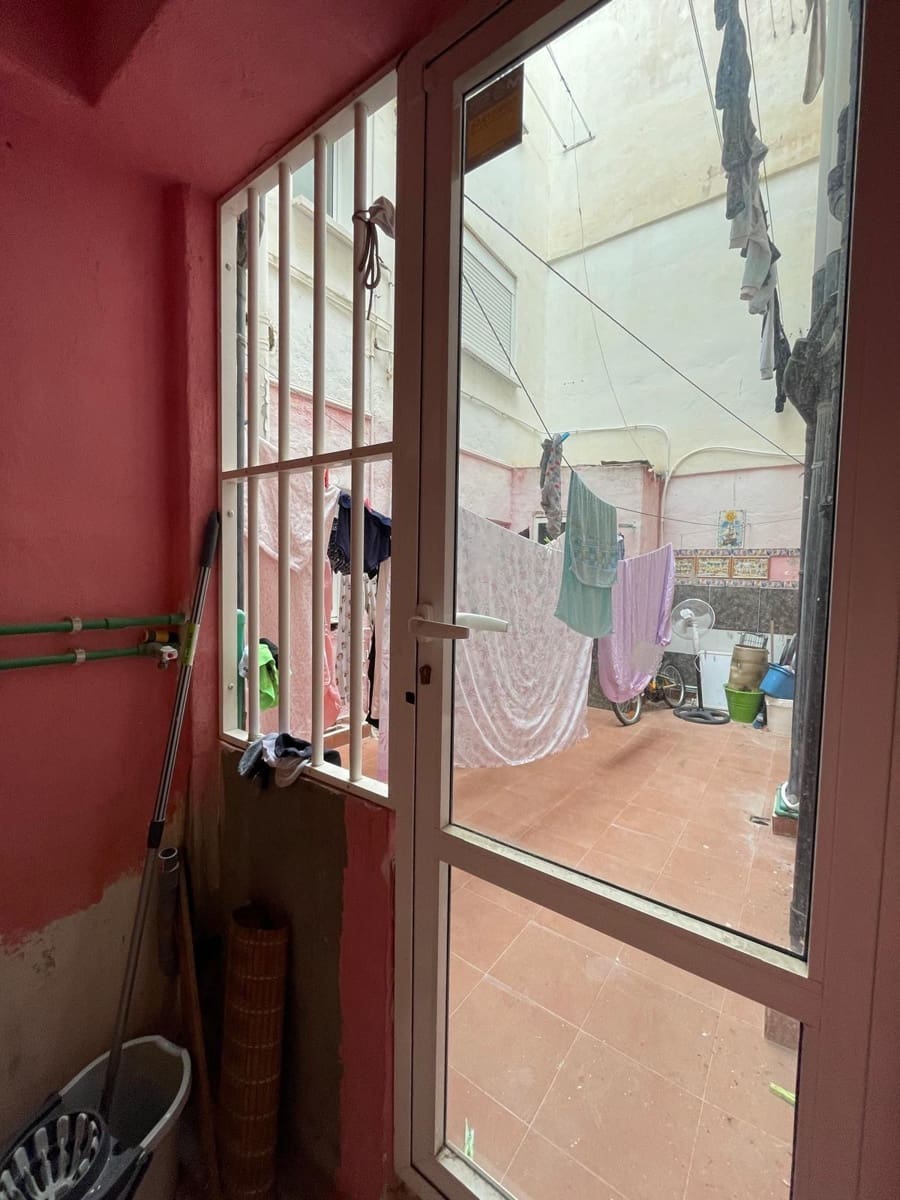 Apartamento de 3 habitaciones en Torrevieja en venta - 99.900 € (Ref: 9557958)