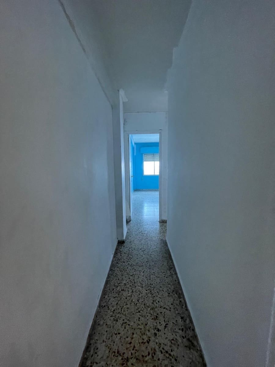 Apartamento de 3 habitaciones en Torrevieja en venta - 99.900 € (Ref: 9557958)