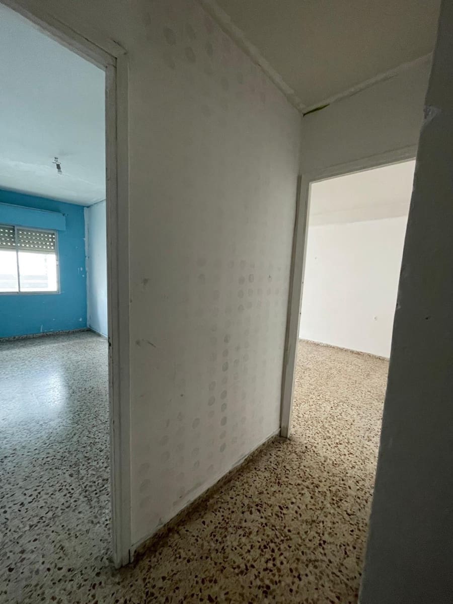 Apartamento de 3 habitaciones en Torrevieja en venta - 99.900 € (Ref: 9557958)