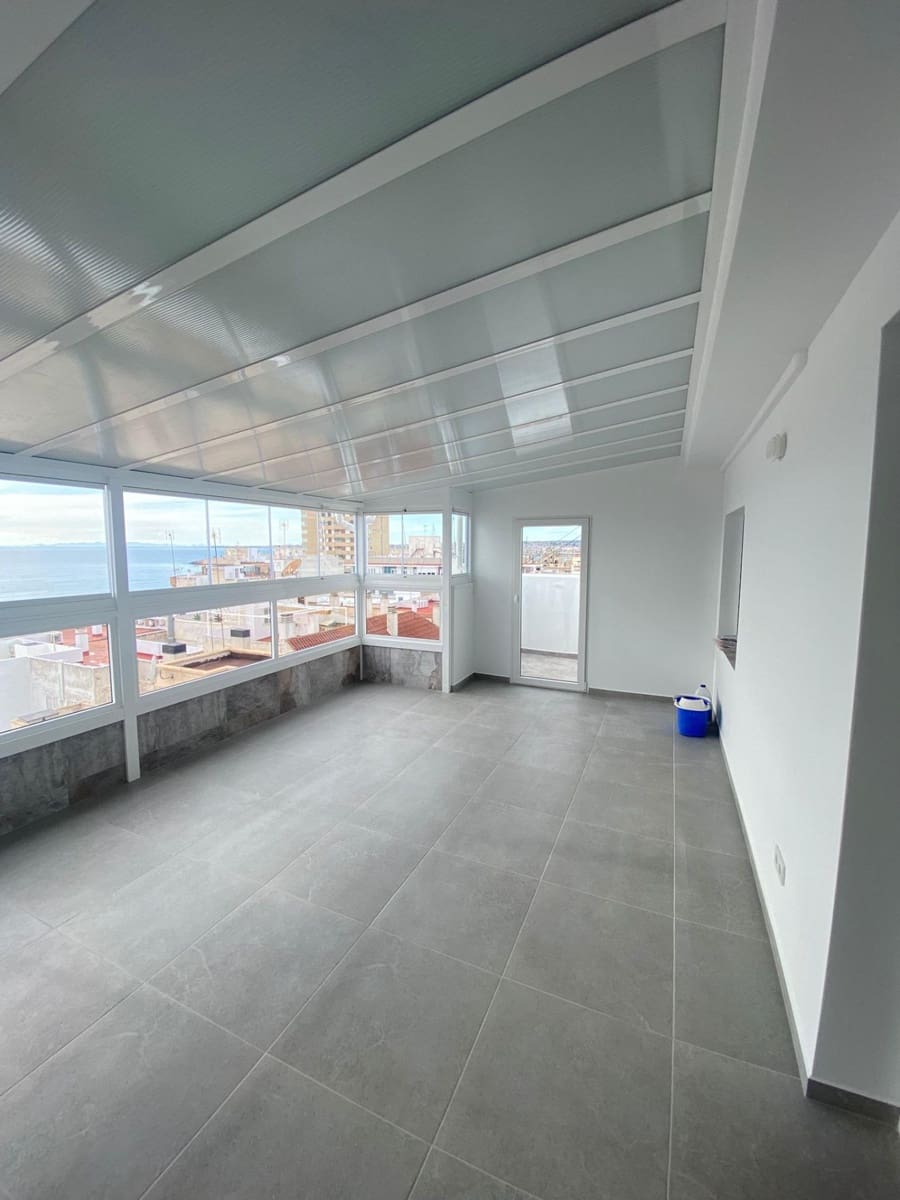 2 sovrum Takvåning till salu i Torrevieja - 205 000 € (Ref: 9558686)