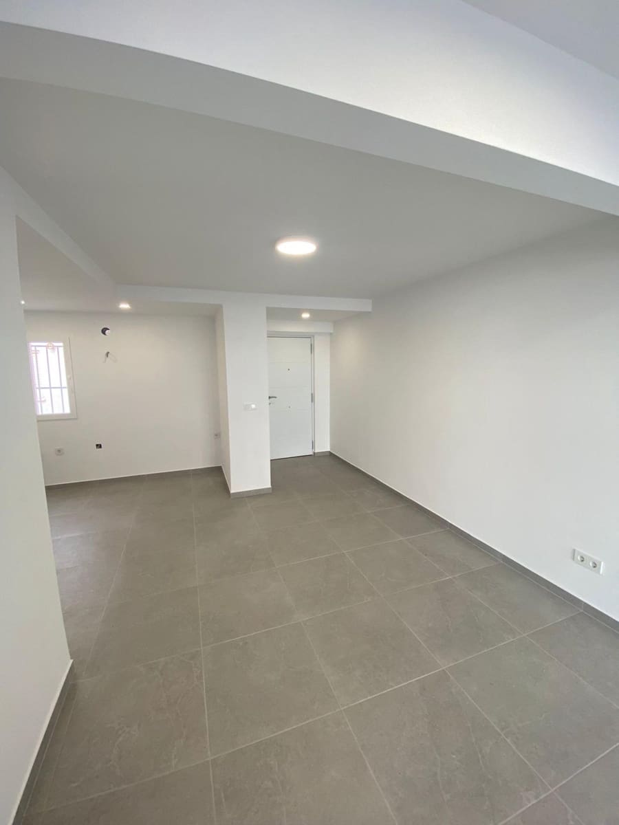 2 sovrum Takvåning till salu i Torrevieja - 205 000 € (Ref: 9558686)