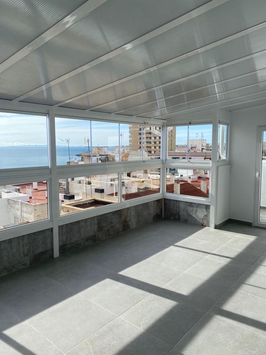 2 sovrum Takvåning till salu i Torrevieja - 205 000 € (Ref: 9558686)