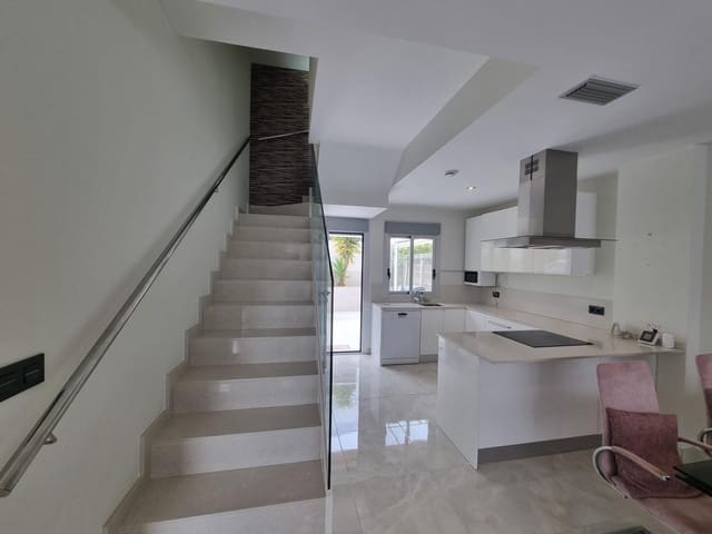 3 Zimmer Villa zu verkaufen in Lomas de Cabo Roig - Los Dolses, Orihuela mit Pool - 389.000 € (Ref: 9558687)