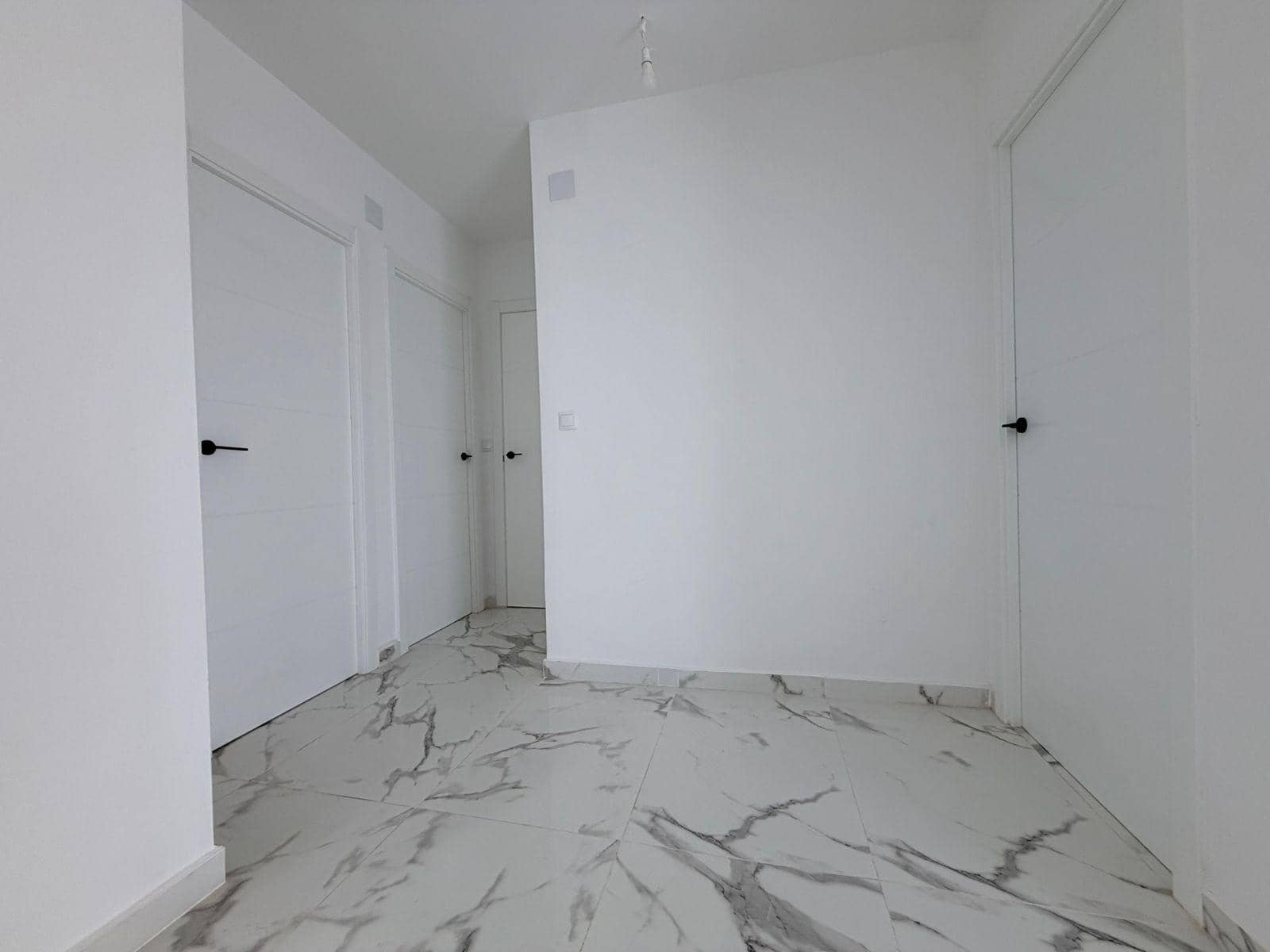 3 sypialnia Apartament na sprzedaż w Torrevieja - 219 000 € (Ref: 9558688)