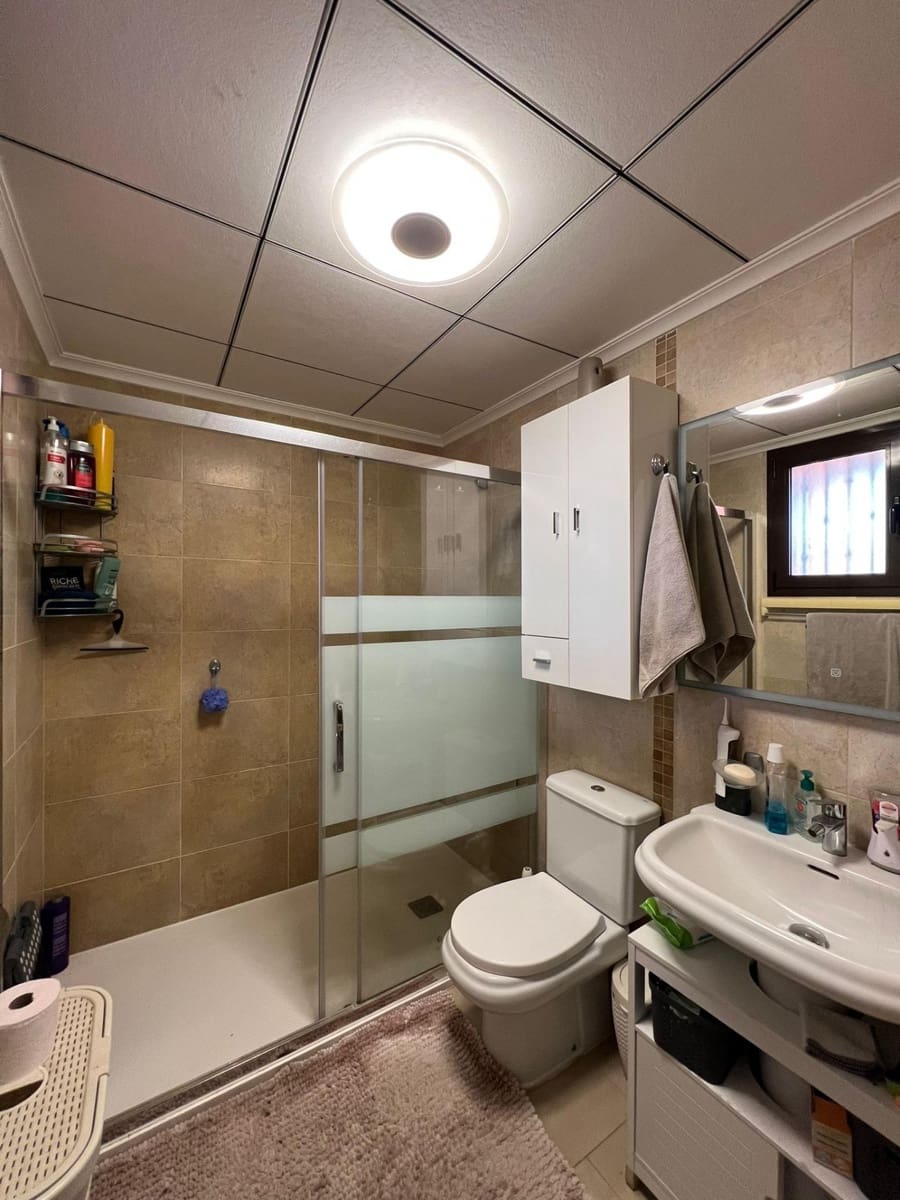 4 sypialnia Willa na sprzedaż w Torrevieja z basenem garażem - 479 900 € (Ref: 9558689)