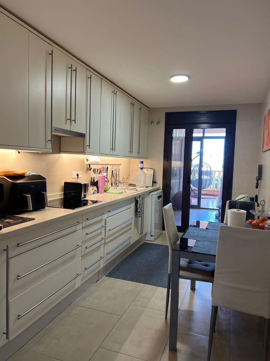 4 sypialnia Willa na sprzedaż w Torrevieja z basenem garażem - 479 900 € (Ref: 9558689)