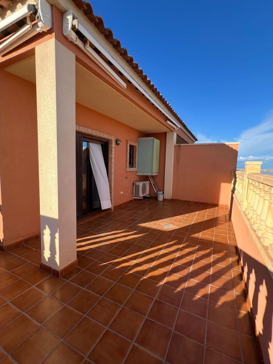 4 sypialnia Willa na sprzedaż w Torrevieja z basenem garażem - 479 900 € (Ref: 9558689)