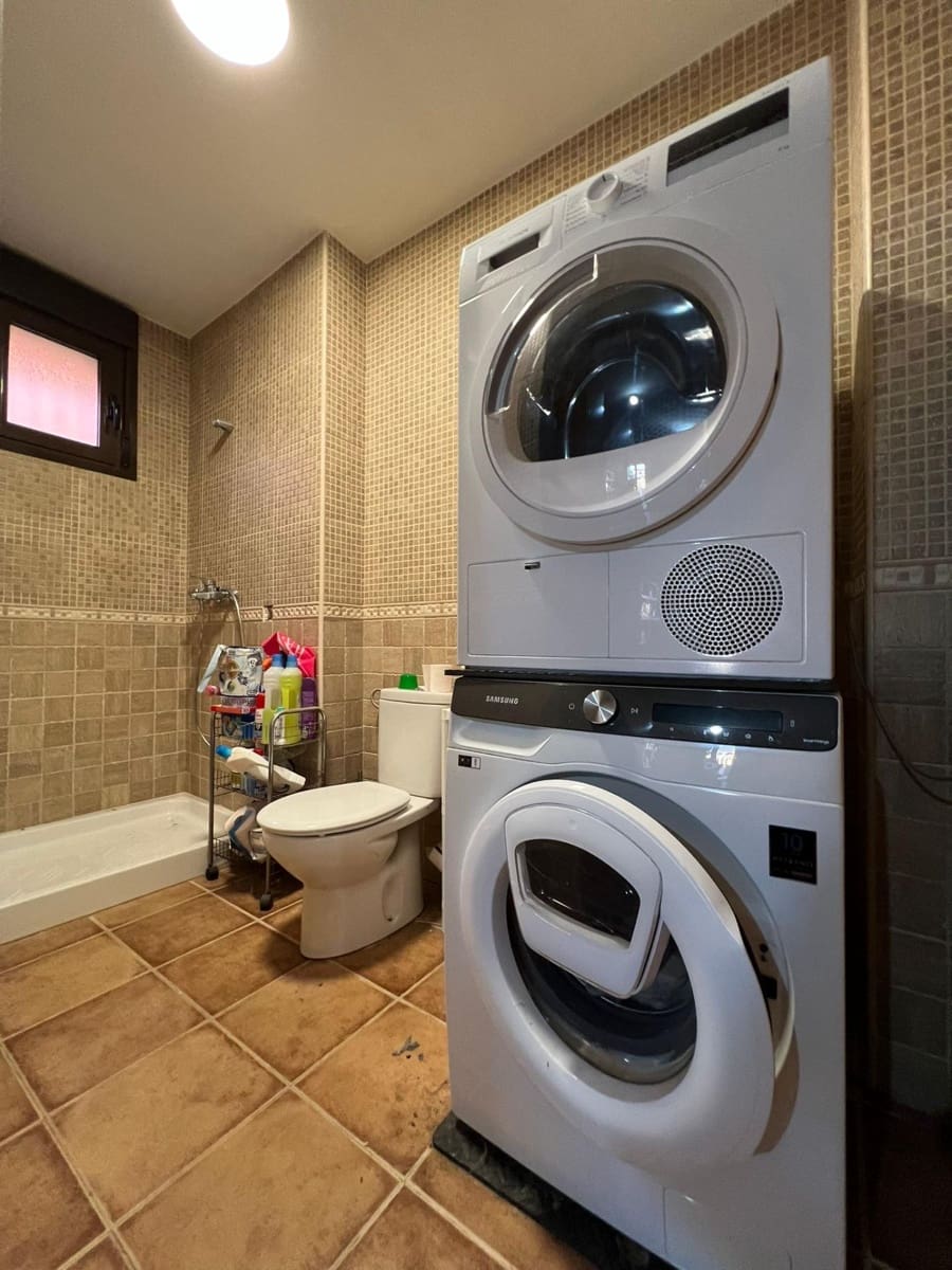 4 sypialnia Willa na sprzedaż w Torrevieja z basenem garażem - 479 900 € (Ref: 9558689)