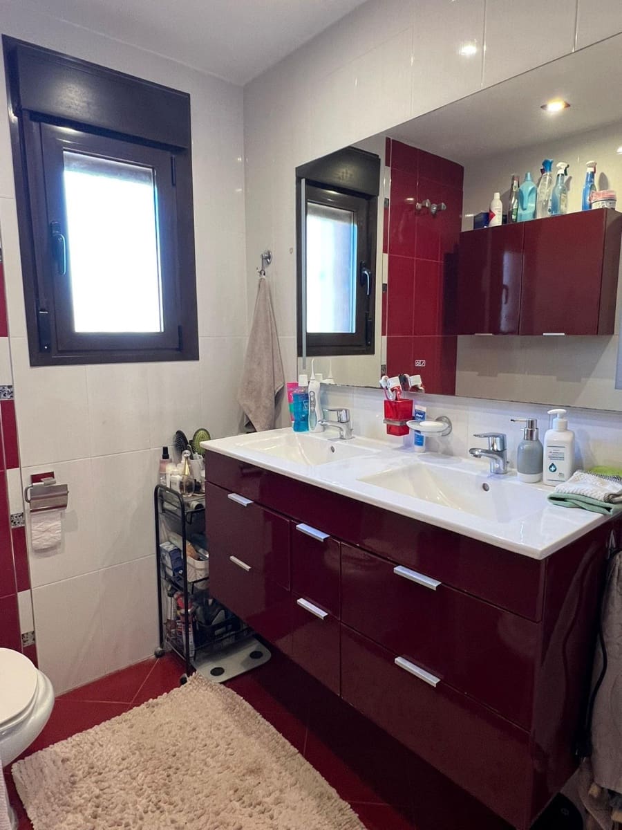 4 sypialnia Willa na sprzedaż w Torrevieja z basenem garażem - 479 900 € (Ref: 9558689)