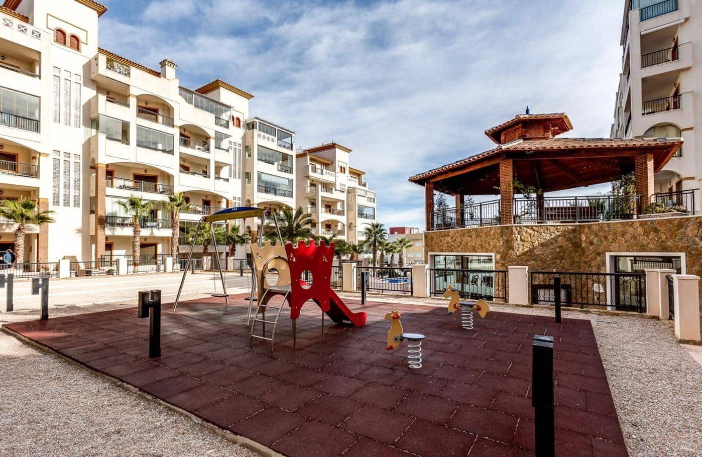 2 soverom Leilighet til salgs i Guardamar del Segura med svømmebasseng - € 255 000 (Ref: 9571231)