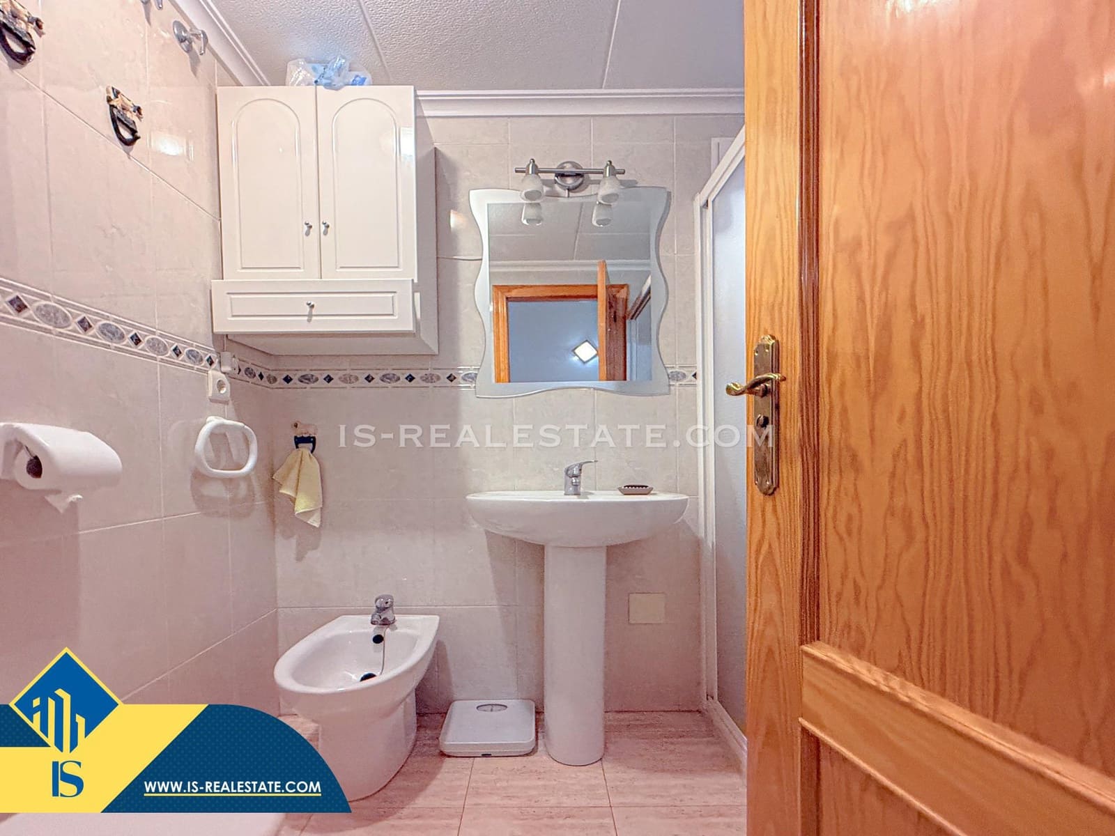 2 Zimmer Apartment zu verkaufen in Torrevieja mit Pool Garage - 139.900 € (Ref: 9578771)