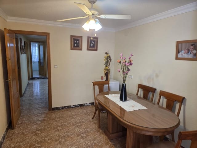 3 sovrum Lägenhet till salu i Guardamar del Segura - 245 000 € (Ref: 9586562)