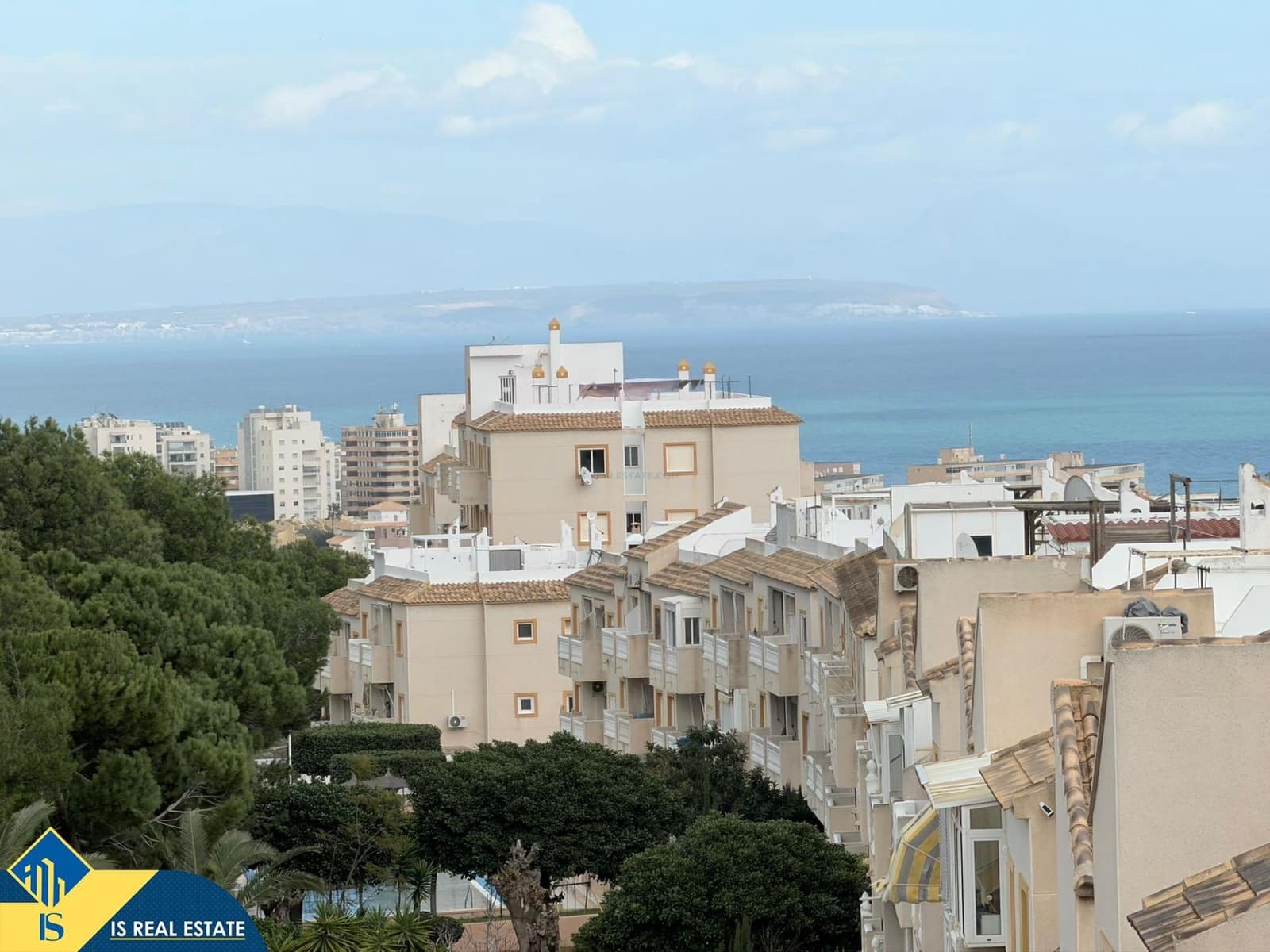 2 slaapkamer Penthouse te koop in Torrevieja met zwembad garage - € 147.500 (Ref: 9591364)
