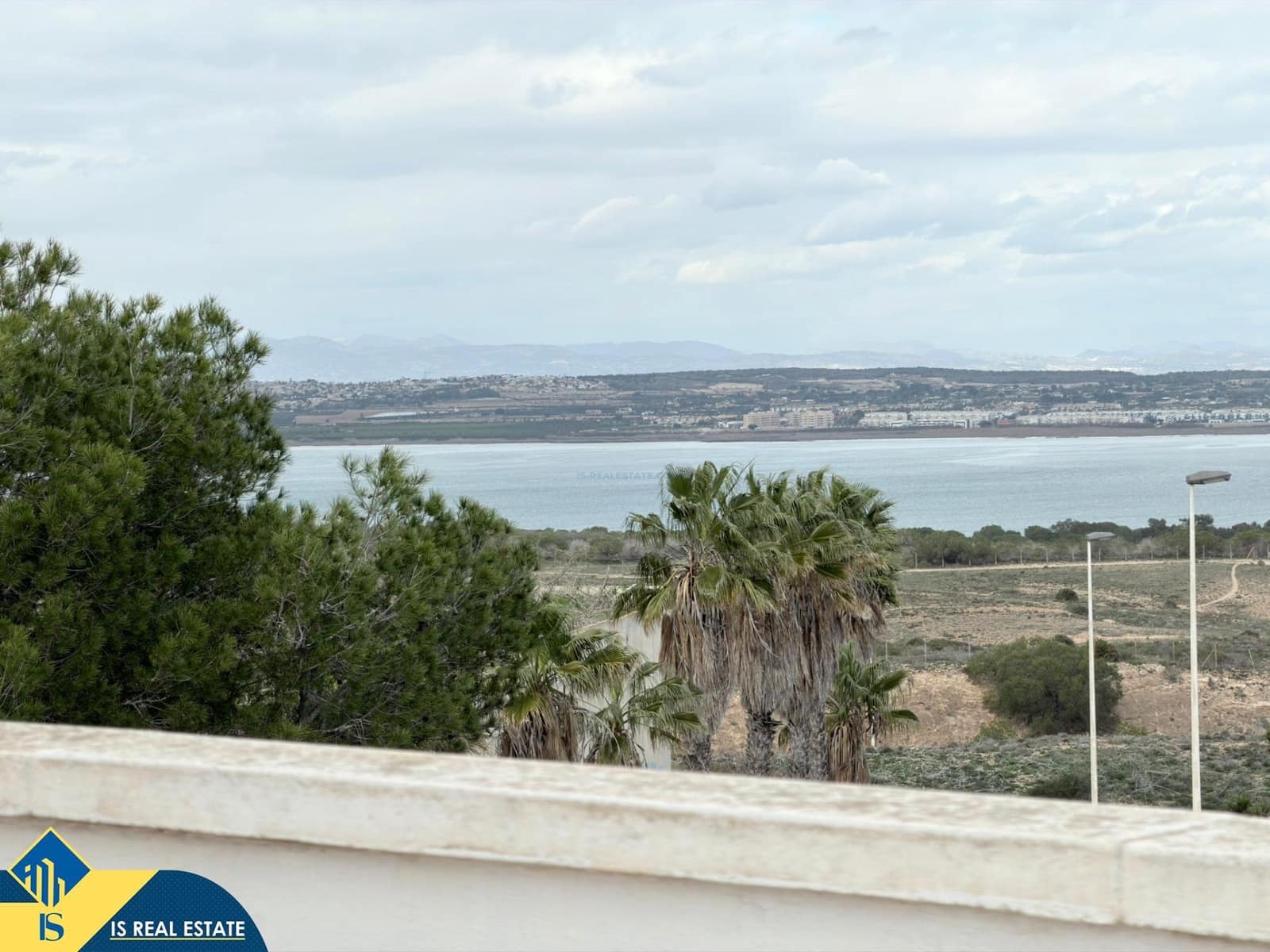 2 slaapkamer Penthouse te koop in Torrevieja met zwembad garage - € 147.500 (Ref: 9591364)