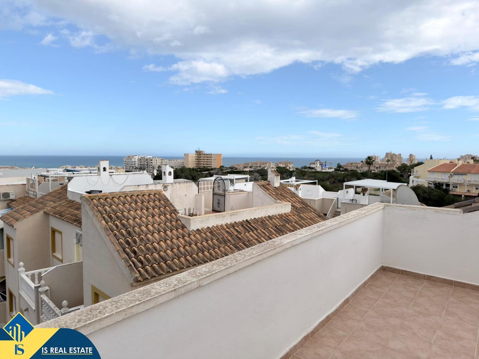 2 slaapkamer Penthouse te koop in Torrevieja met zwembad garage - € 147.500 (Ref: 9591364)