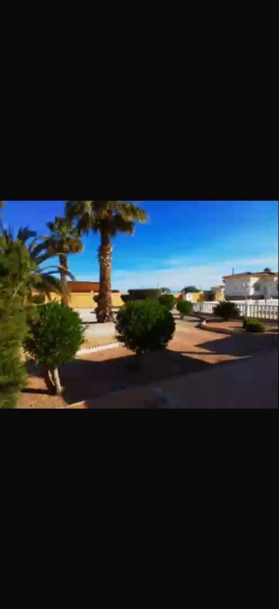 3 soveværelse Villa til salg i Catral med swimmingpool - € 394.900 (Ref: 9591366)