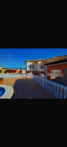 3 soveværelse Villa til salg i Catral med swimmingpool - € 394.900 (Ref: 9591366)