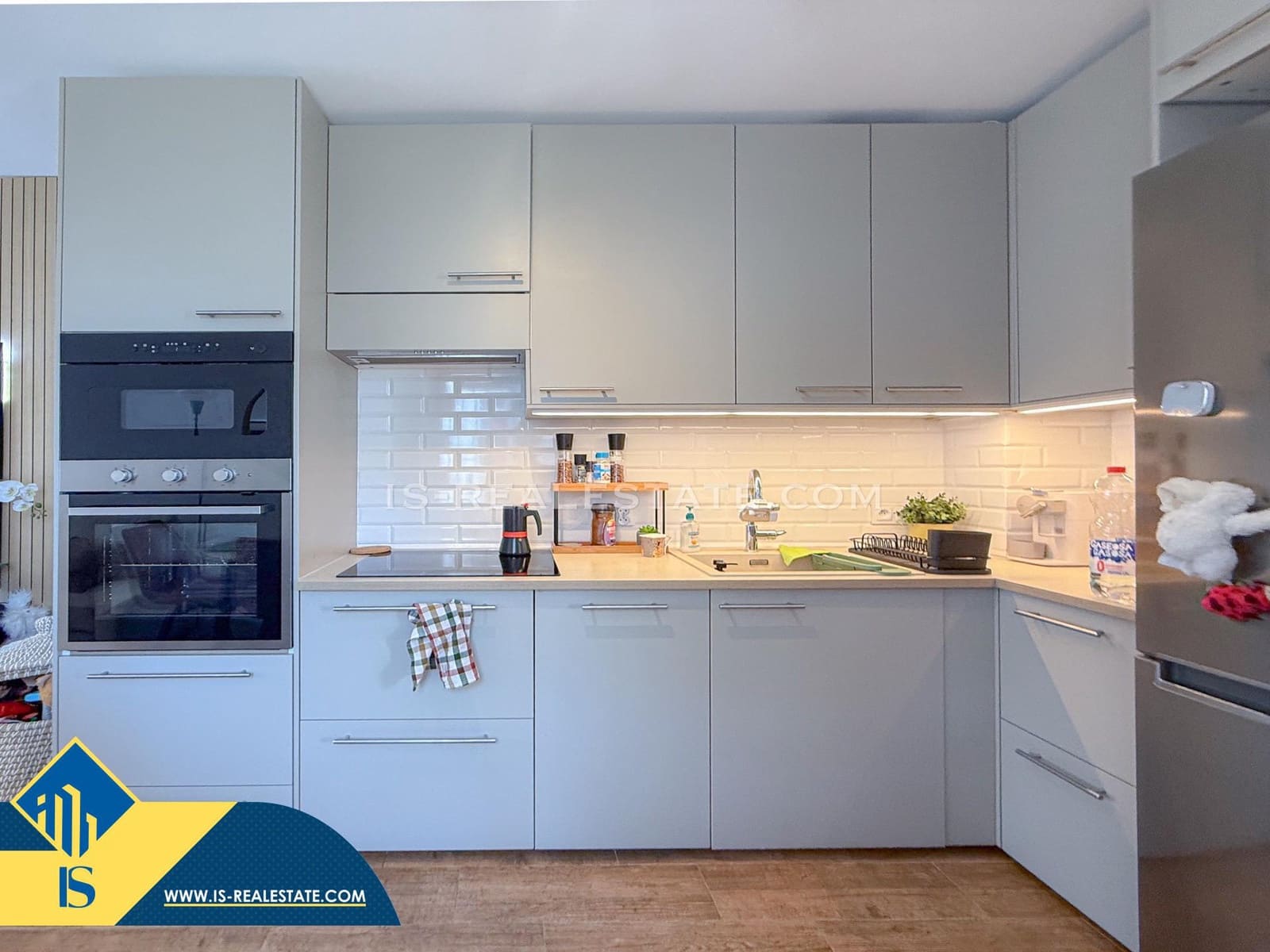 3 bedroom Penthouse for sale in Torrevieja with pool - € 199,900 (Ref: 9596225)