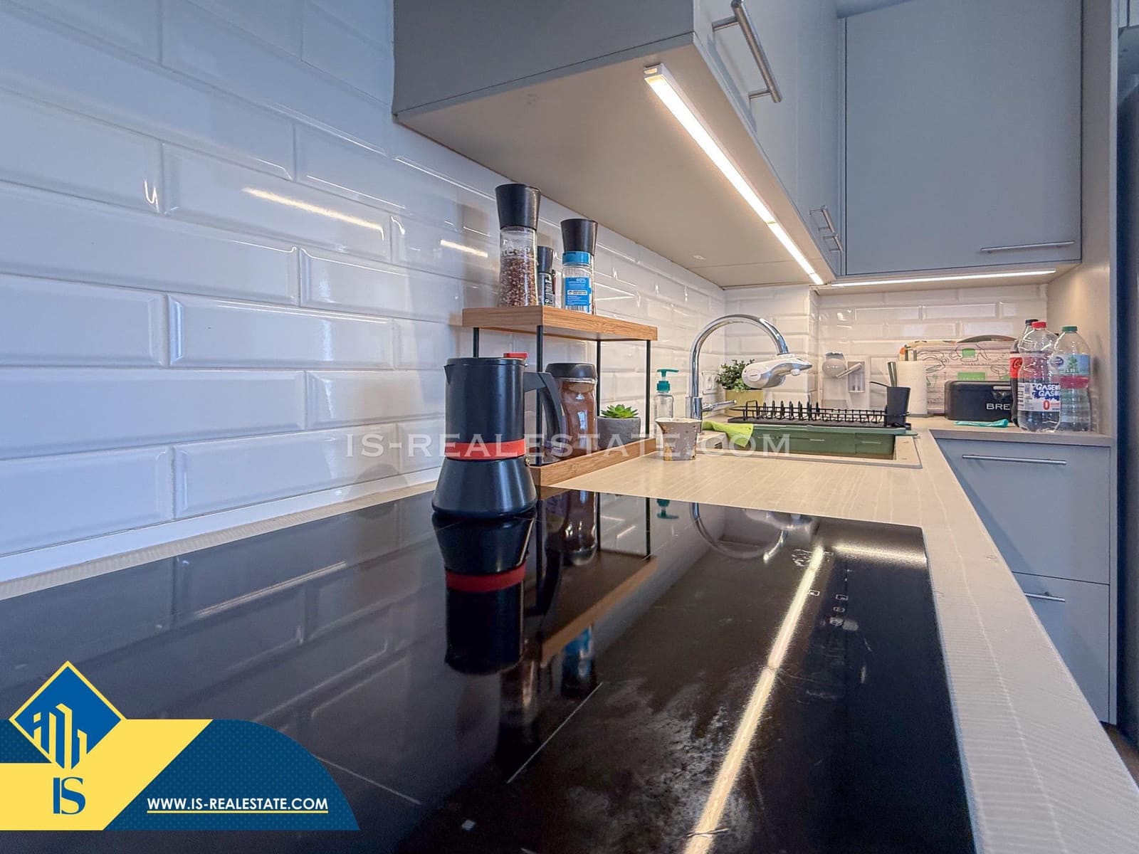 3 bedroom Penthouse for sale in Torrevieja with pool - € 199,900 (Ref: 9596225)