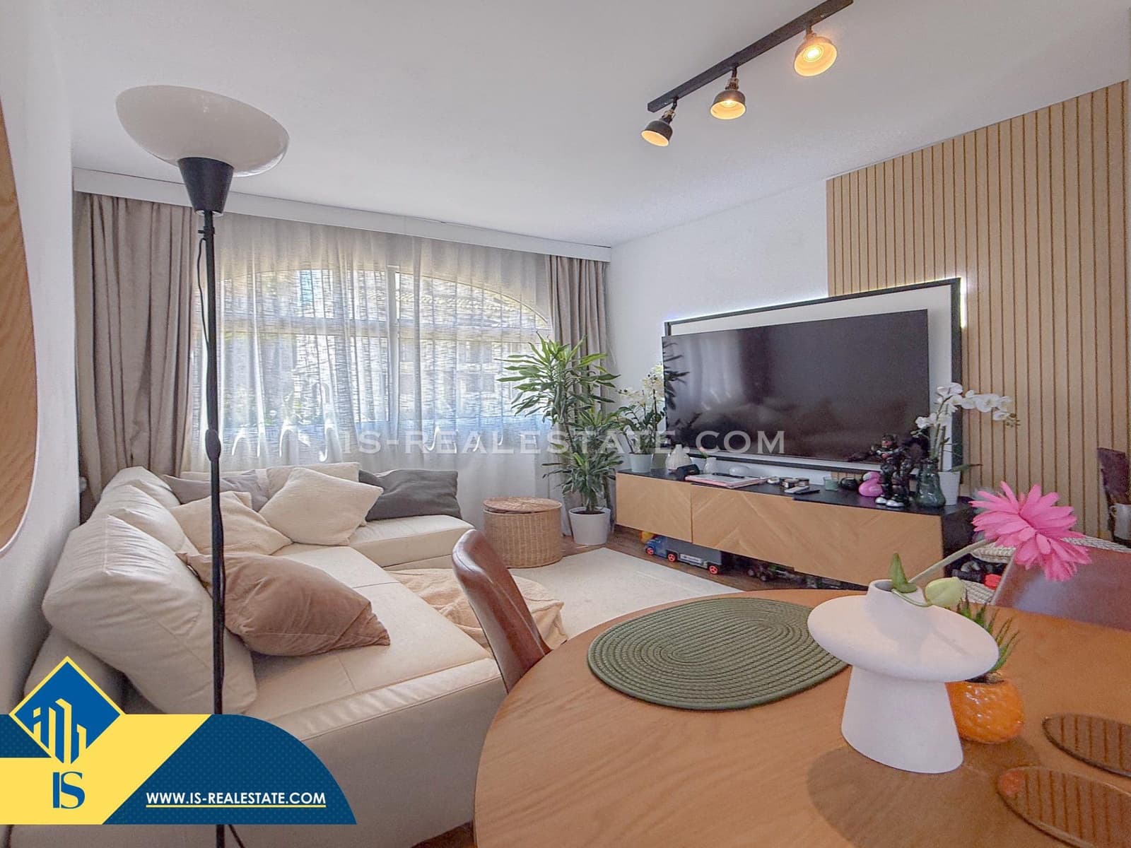 3 bedroom Penthouse for sale in Torrevieja with pool - € 199,900 (Ref: 9596225)